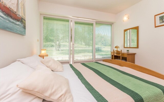 Stunning Apartment in Banj With Wifi and 2 Bedrooms