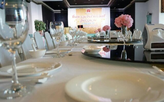 Nevada Convention Hotel