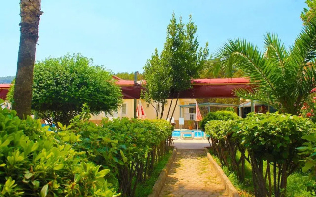 Karmina Otel