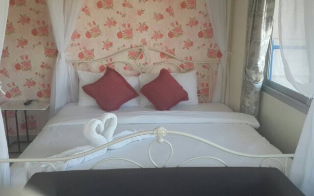 Pearl@HuaHin