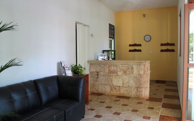 Real Mayab Hotel & Bungalows