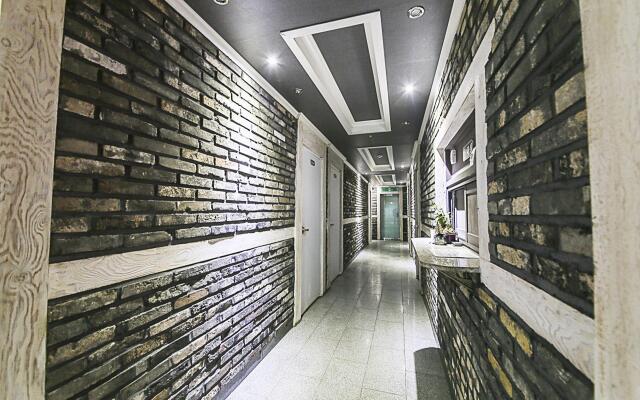 H Boutique Motel