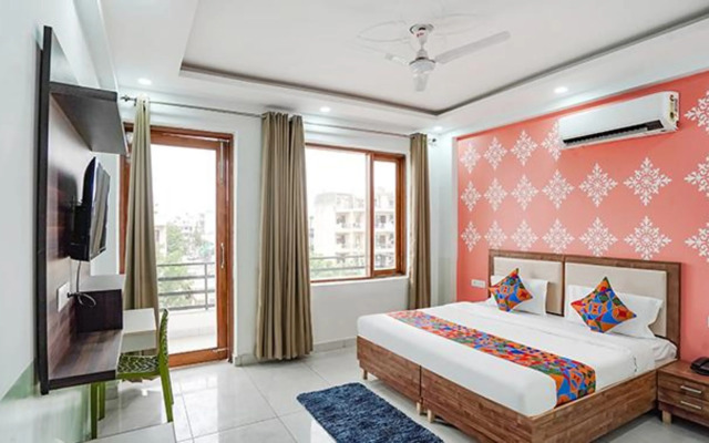 Fabhotel Tanvi Premium