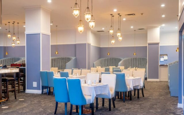 Executive Plaza Hotel Metro Vancouver