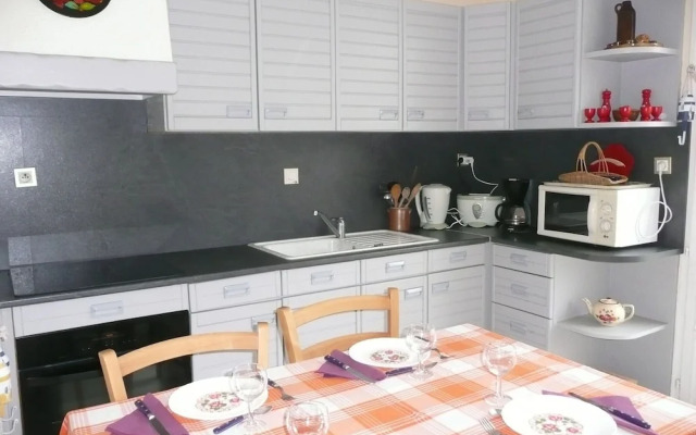 Holiday Home Near the Beach, Ploudalmezeau