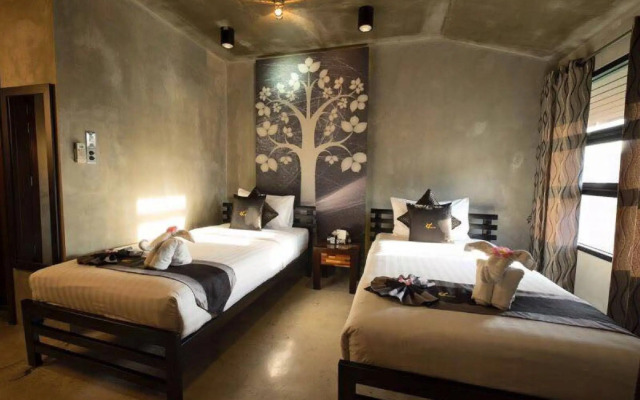 Thapae Loft