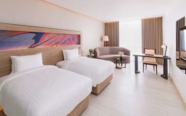 Novotel Phuket City Phokeethra Hotel