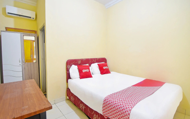 OYO 90463 A2b Guesthouse