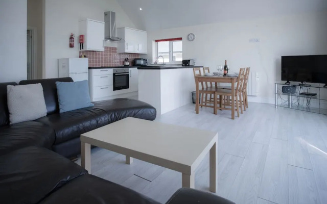 Campbell - 2 Bedroom Apartment - Pendine