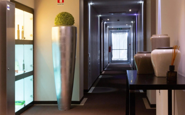 G Hotel