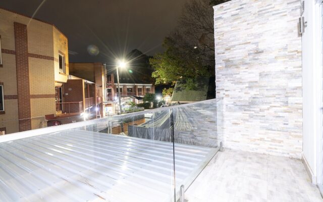 Luxury Villa Darlington - Vine