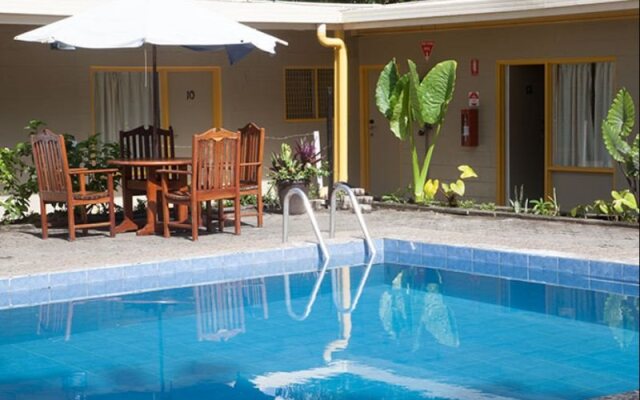 Huon Gulf Hotel & Apartments