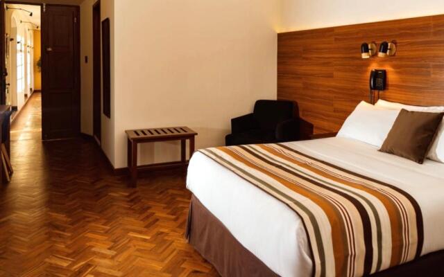 San Juan Suites