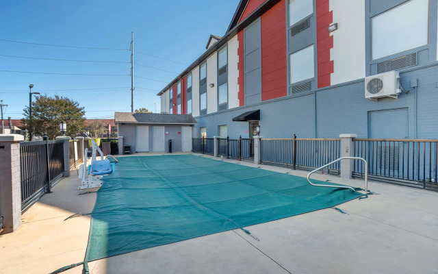 Best Western Plus Jackson Downtown Coliseum