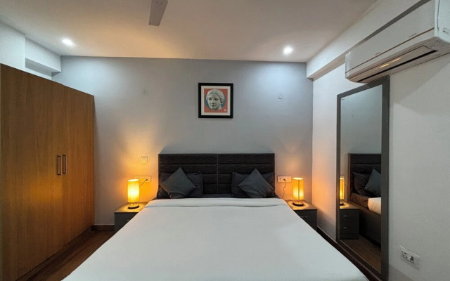 Housr Sector 43 Gurgaon Paras Hospital