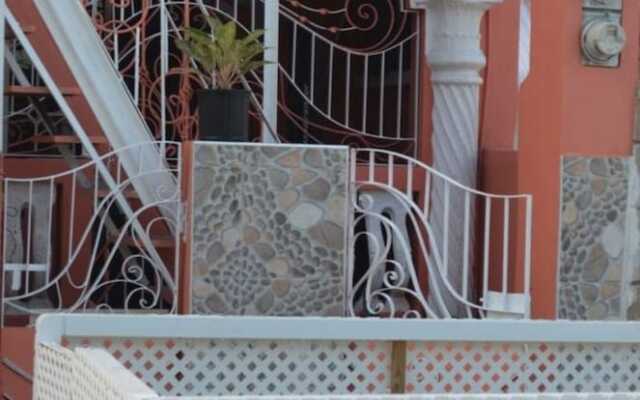 Immaculate 2-bed House in Greater Portmore
