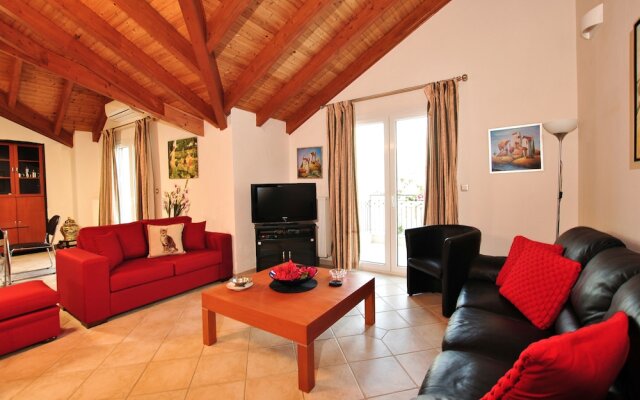Casa Bougainvillea