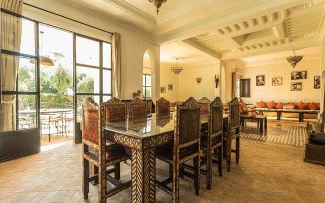 Villa Abalya 21