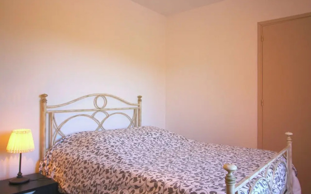 Lush Holiday Home in Cereste With Private Swimming Pool