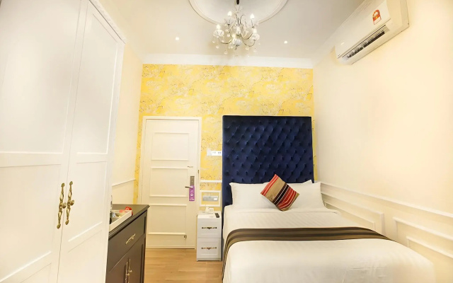 Apple Heritage Hotel