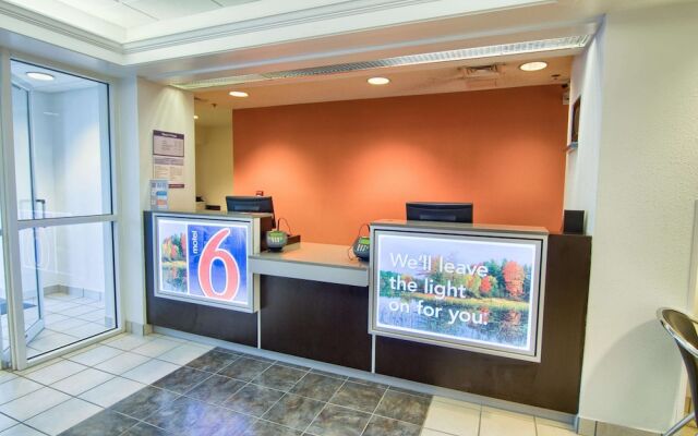 Motel 6 Portsmouth, NH