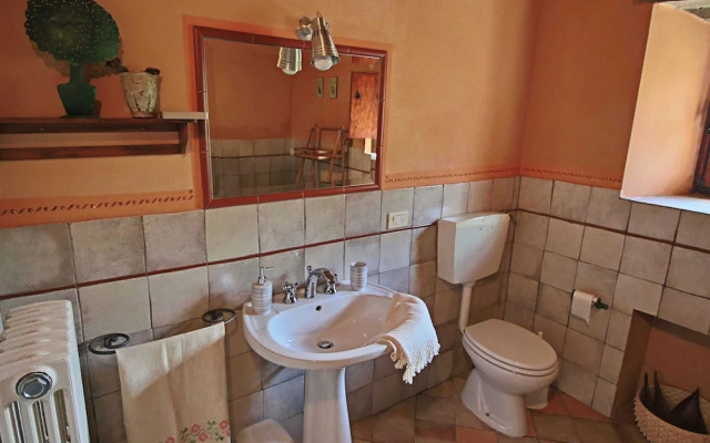 Holiday Home in Apecchio With Pool & Terrace