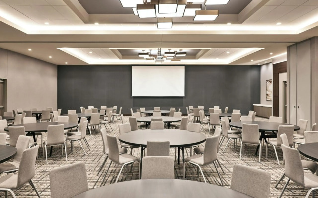 AC Hotel by Marriott St. Louis Chesterfield
