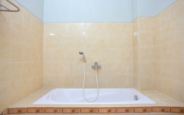 OYO 586 Hotel Wijaya