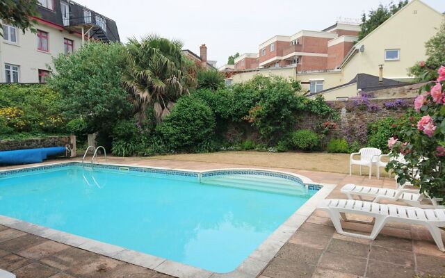 Sarum Hotel