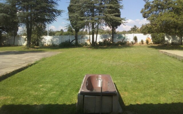 Fourways Backpackers Lodge