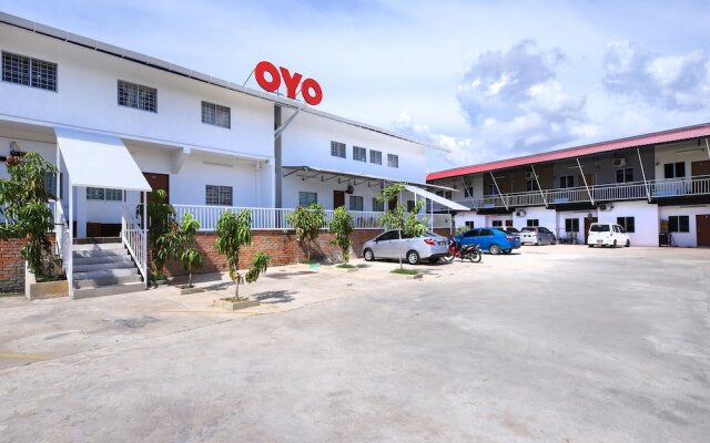 OYO 44011 Weng Bee Guest House