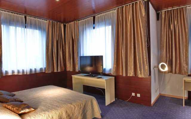 Hotel Slavija Garni