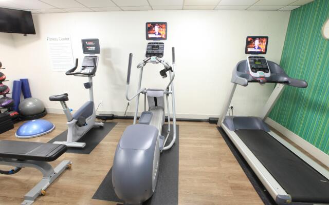 Holiday Inn Express Hotel & Suites Chattanooga-Hixson by IHG