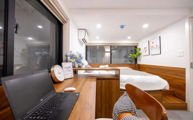 Urchin Apartment