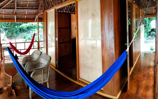 Harmony Bay Resort and Dive Center