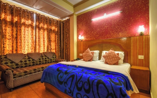 Hotel K-I-N-G Palace