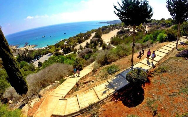 Konnos Bay Gardens