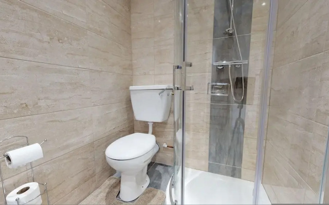 Stayzo Westminster Stylish House Accommodation