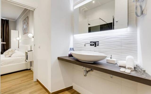 Opera Private Suites