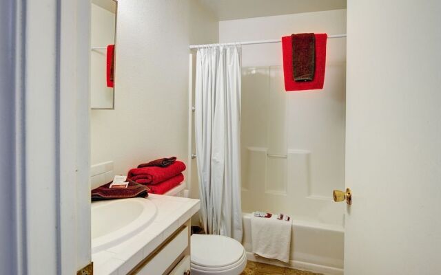 Crimson Hills Motel
