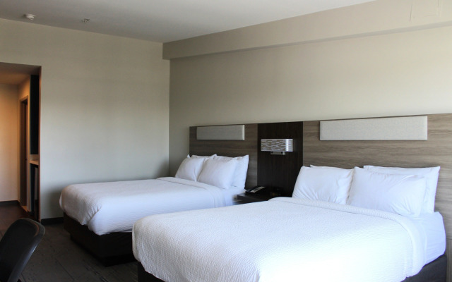 Holiday Inn Express Bakersfield by IHG