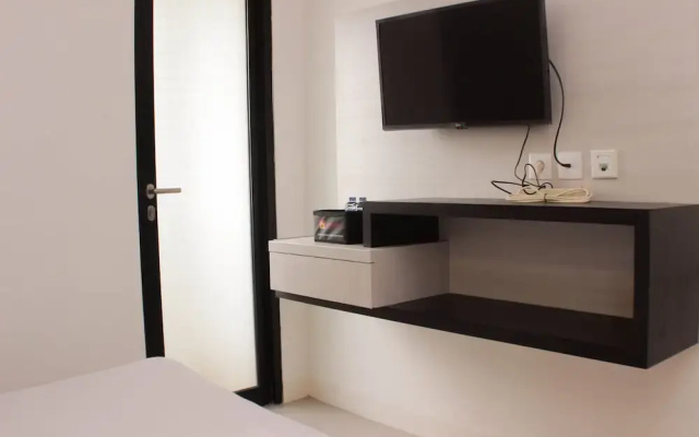 Cozy Living Studio At Urbantown Apartment Karawang