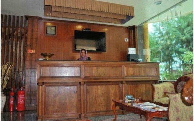 Loona Hotel