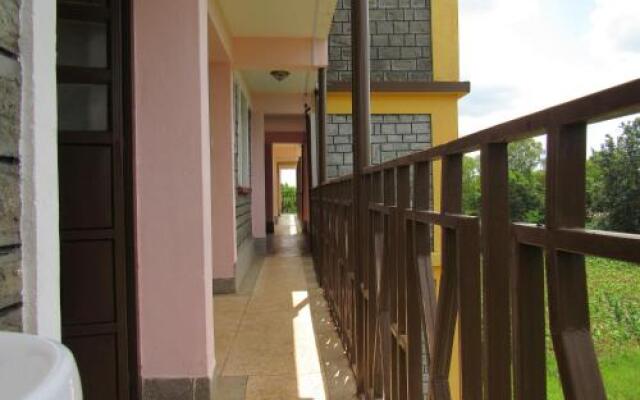 Bondo Travellers Hostel & Hotel