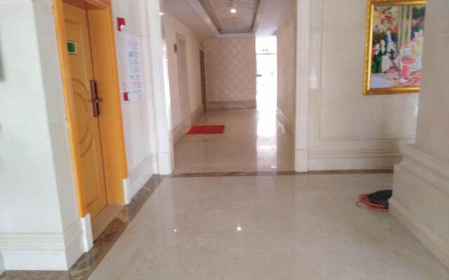 Vienna Hotel Jieyang Rongjiang New City
