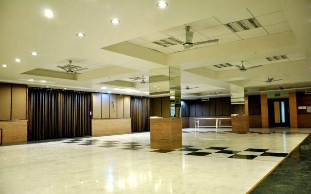 Hotel Arco Palace