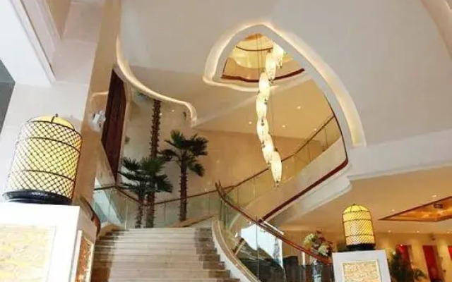 Wuhan Canglong Avenue High-speed Railway Kerry International Hotel