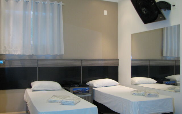 Hotel Gaia (Adult Only)