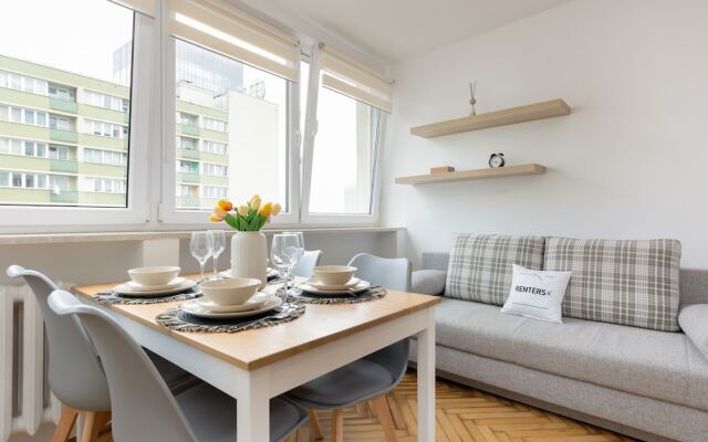 Sunny Studio Warsaw by Renters