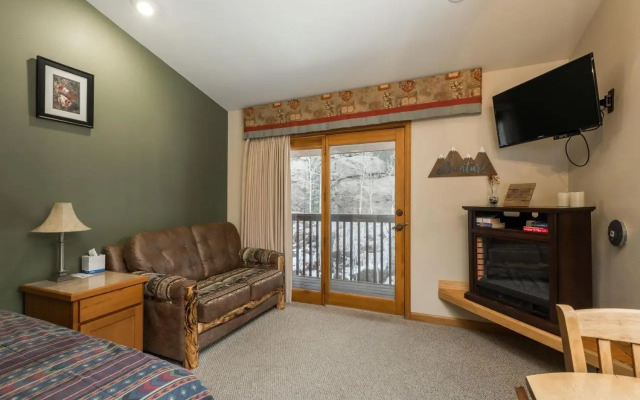 Ponderosa Lodge